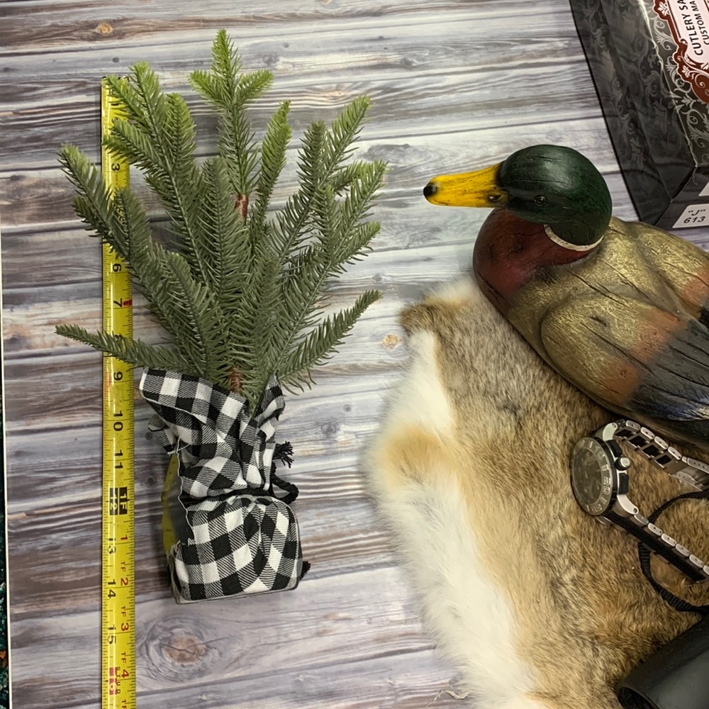 Absolutely adorable pine tree with buffalo plaid wrap! - Picture 3 of 3